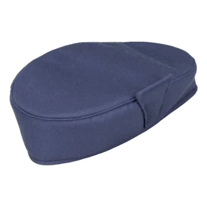 Mütze in Stewardessenform